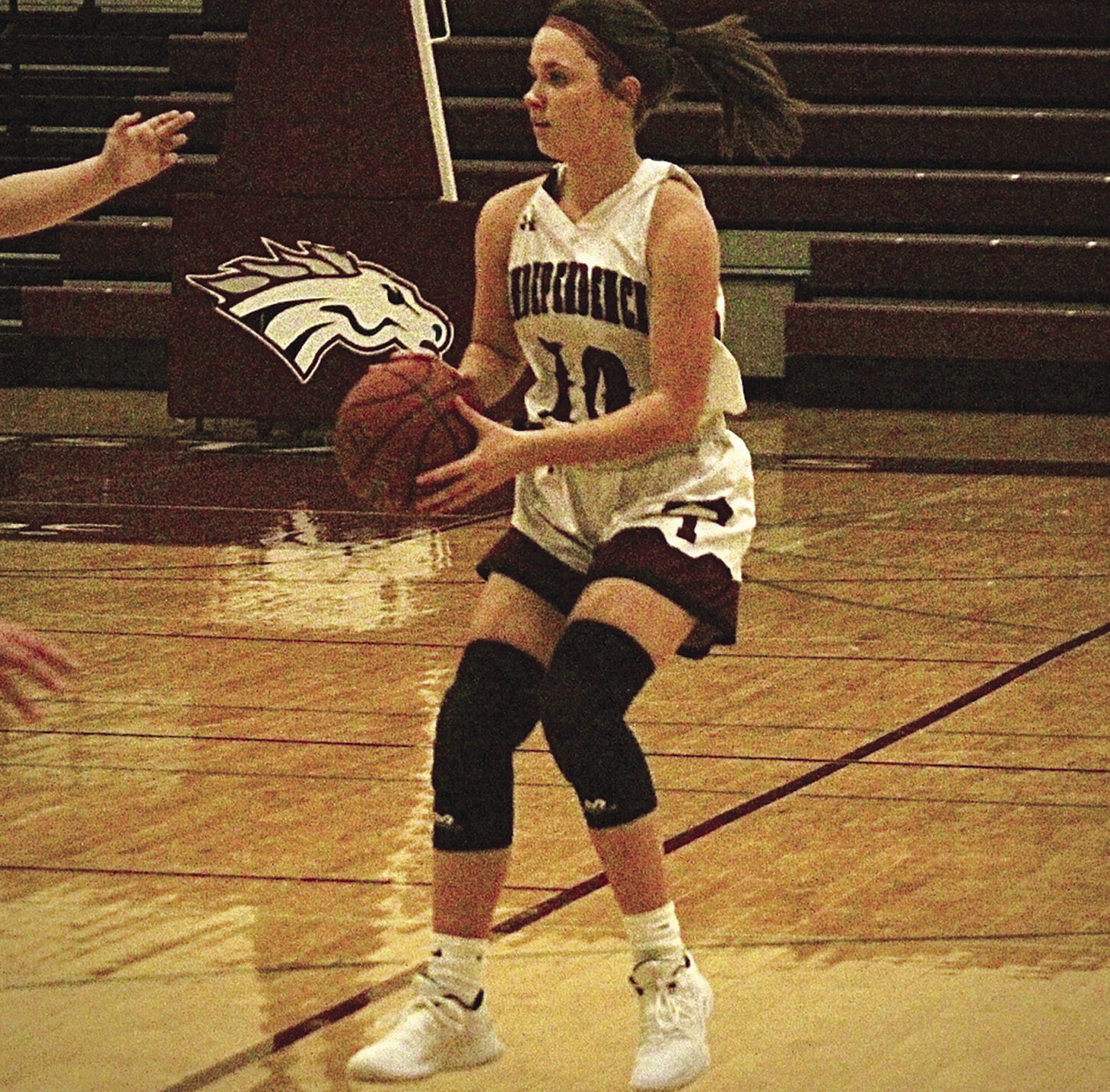 Mustangs fall to Beckman Catholic in season opener